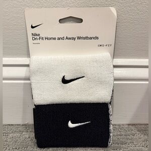 New w Tags NIKE Dri-Fit Black and White Home and Away Wristbands